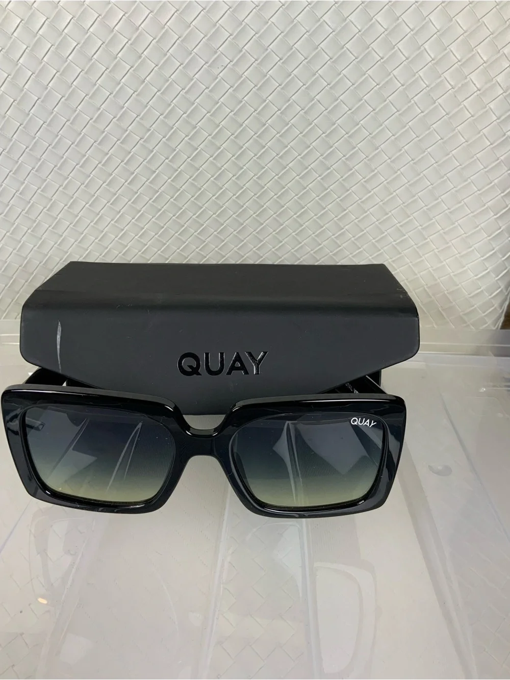 Quay Australia Black Square Sunglasses with Gradient Lenses